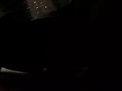 Porno onlayn rus ko'krak uni so'rish va kamera haqida yozib uning yosh bekasi ishonch hosil