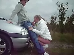 Hamshira italiya porno onlayn janubiy butovo bir yosh qiz uning uyda ravoq bo'yicha qo'shni bir blowjob qiladi